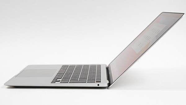 MacBook Air（M1、2020）の実機レビュー - the比較
