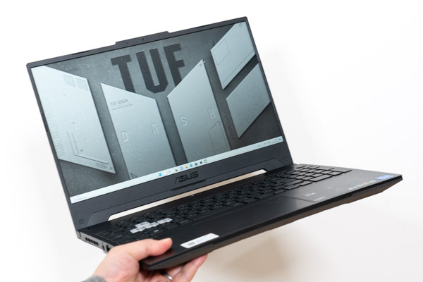 ASUS TUF Dash F15のゲーミングノートPCの実機レビュー - the比較