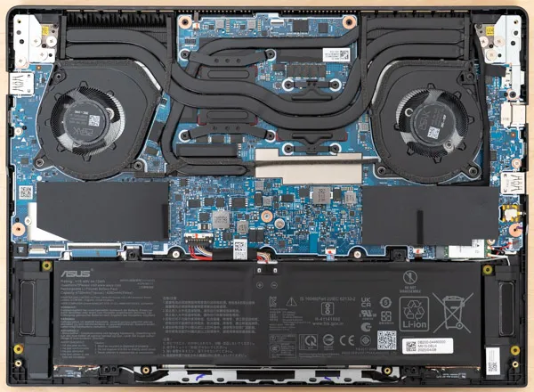 TUF Gaming A14 FA401UHの内部の写真