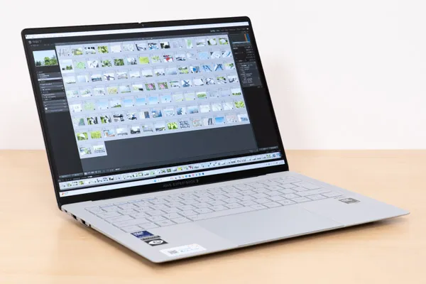 ASUS ExpertBook Ultraレビュー｜Core Ultra X7 358Hの高性能・軽量