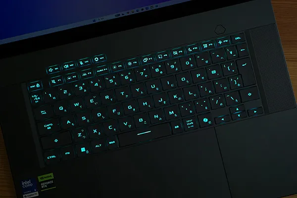 ROG Zephyrus G16 レビュー｜RTX 5090搭載可能な16型薄型ゲーミングノート