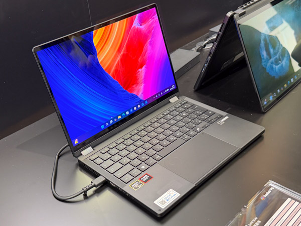 ProArt GoPro Editionの正面