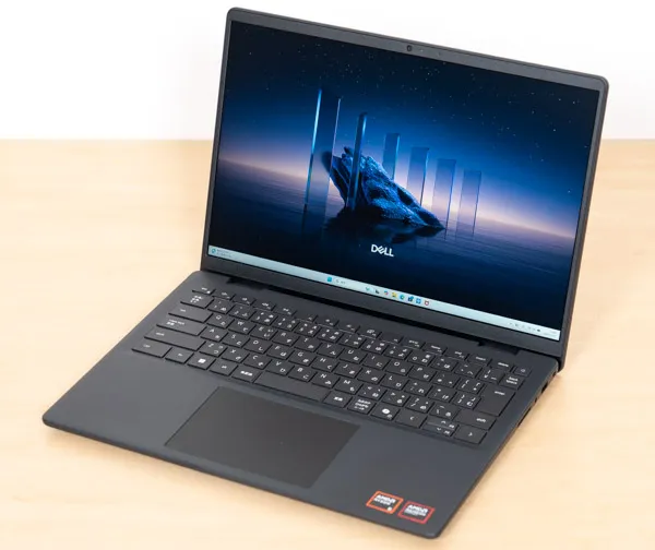 プラスチックシャーシの正面写真