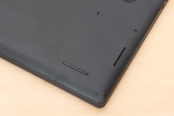 プラスチックシャーシのスピーカー写真