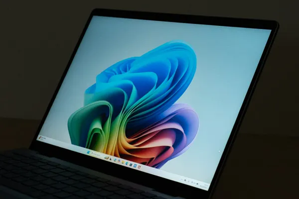 Dell 14 Plus 2-in-1の視野角
