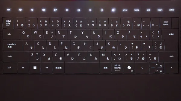 Dell 14 Premiumのキーボードバックライトの写真