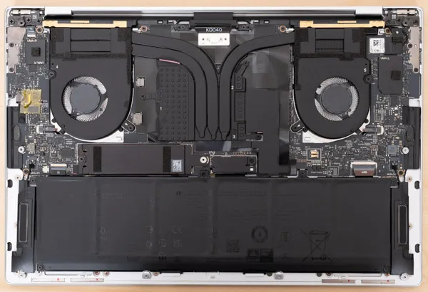Dell 14 Premiumの内部の写真