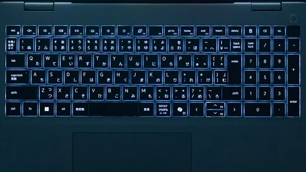 Dell 14 Plus 2-in-1のキーボードバックライトの写真