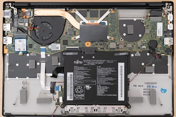 FMV WU5-K3の内部の写真