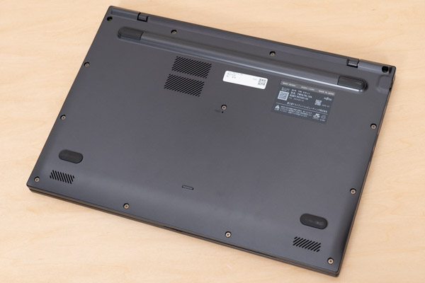 FMV WA4-L1の底面写真