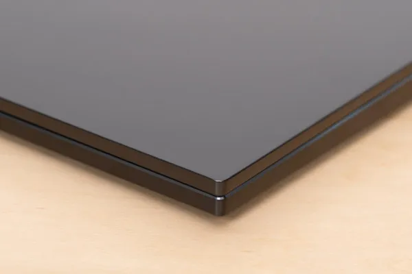 FMV WA4-L1を片手で持っている画像