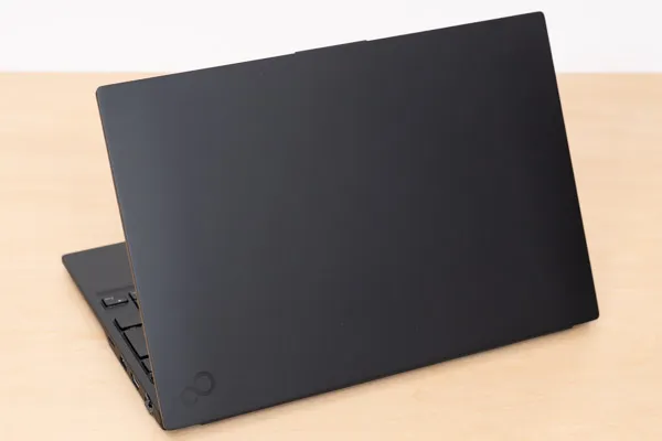 FMV WU1-L1の天板写真