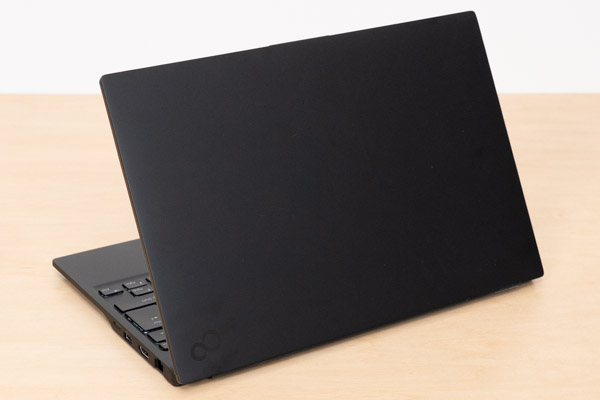 FMV WU2-K3の天板写