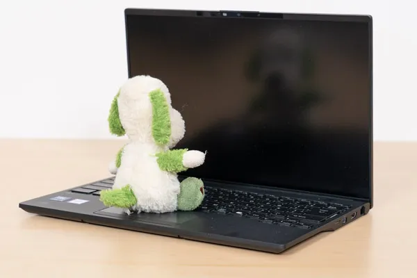 FMV WU2-K3の映り込み