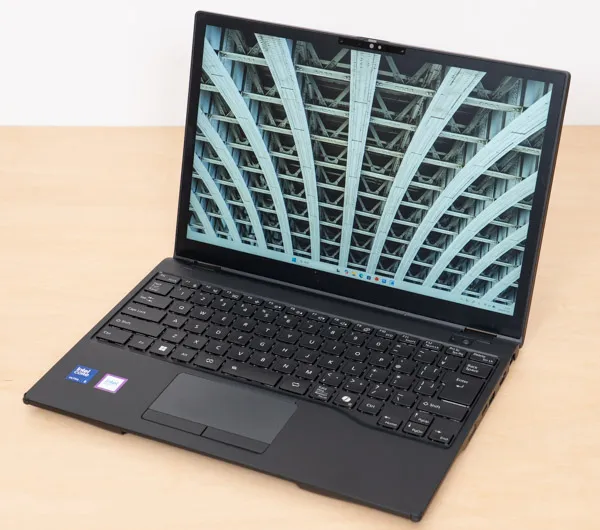 FMV WU8-K3の正面写真