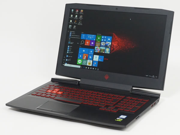 HP OMEN by HP 15の正面