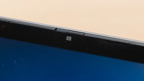 HP OmniBook X Flip 14-fmのWebカメラの写真