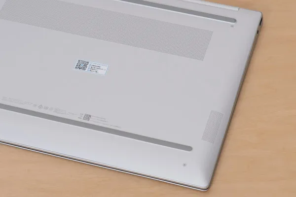 HP OmniBook 5 16-afのスピーカー写真