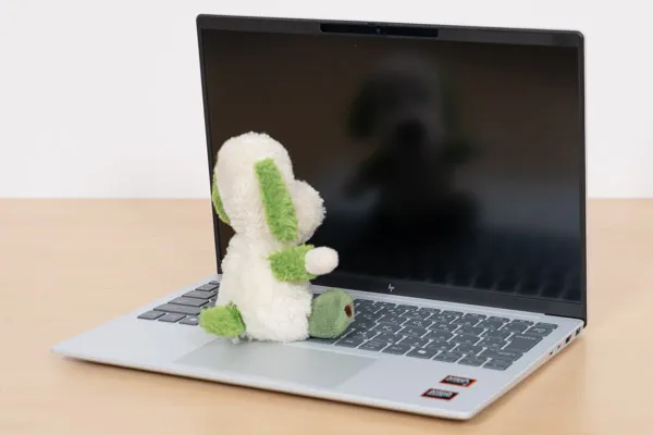 HP OmniBook 7 Aero 13-bgの実機レビュー - 大学生に人気のPC