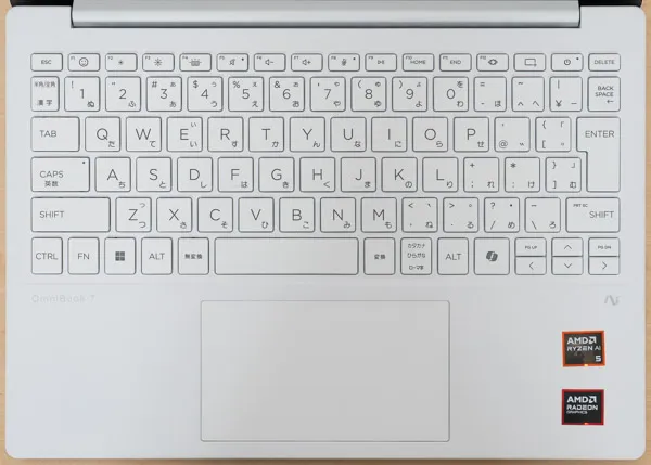 HP OmniBook 7 Aero 13-bgのキーボード写真