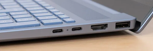 HP OmniBook 5 16-agの側面の写真