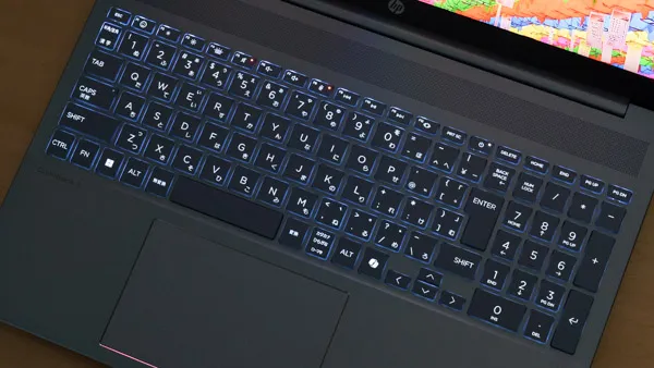 HP OmniBook 5 16-agのキーボードバックライト