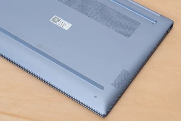 HP OmniBook 5 16-agのスピーカー写真