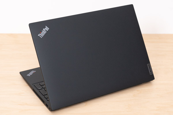 Lenovo ThinkPad T16 Gen1 16型ノートPC