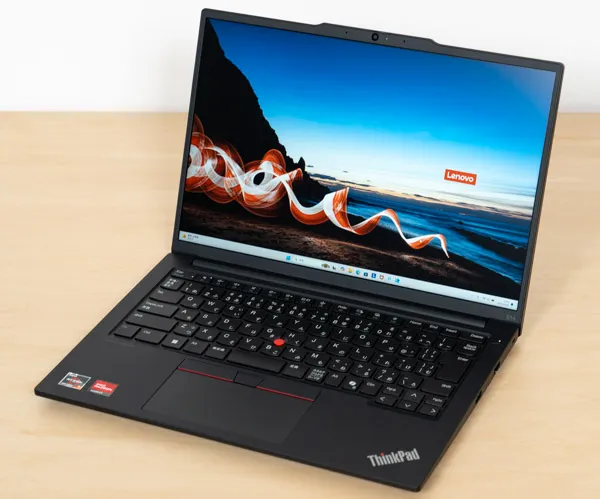 ThinkPad E14 Gen 6 AMDの正面写真