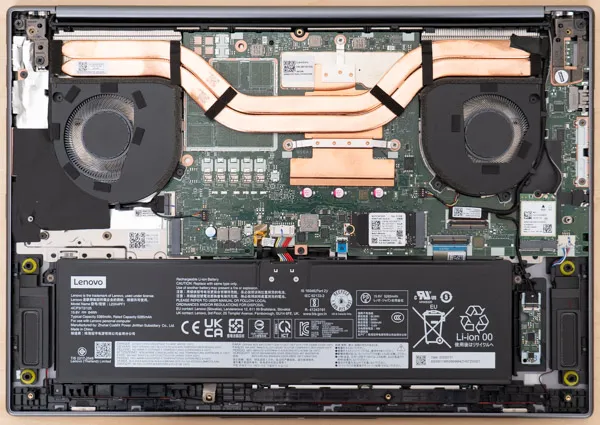 IdeaPad Pro 5 Gen 10(16型 AMD)の内部の写真