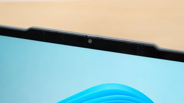 IdeaPad 5 2-in-1 Gen 10(14型 AMD)のWebカメラの写真