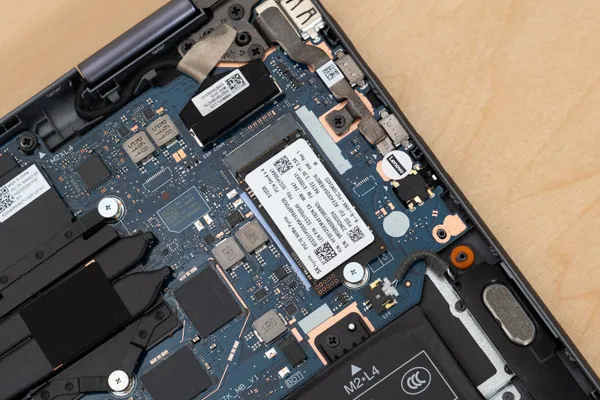IdeaPad 5 2-in-1 Gen 10(14型 AMD)のSSDの写真