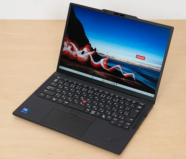ThinkPad X13 Gen 6(13.3型 Intel)の正面写真