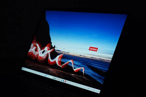 ThinkPad X13 Gen 6(13.3型 Intel)の視野角