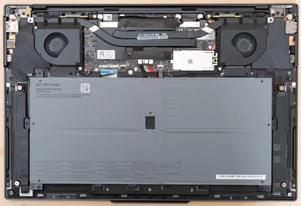 ThinkPad X9 15 Gen 1 Aura Editionの内部の写真
