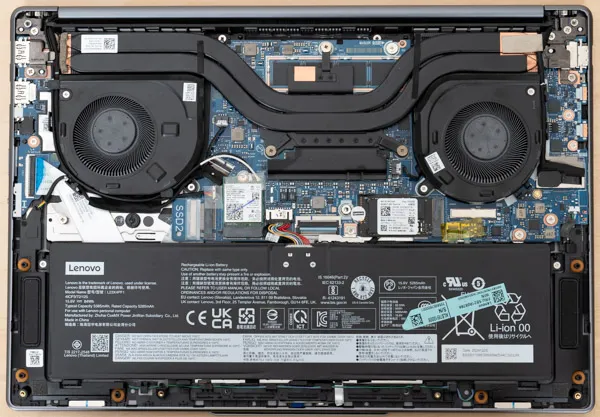 Yoga Pro 7i Gen 10 Aura Edition(14型 Intel)の内部の写真