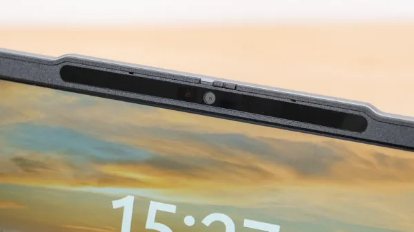 Lenovo IdeaPad Slim 3 Gen 10 (15.3型 AMD)のWebカメラの写真