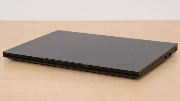 ThinkPad E14 Gen 7 ILL(14型 Intel)レビュー｜万能に使えるコスパ良好