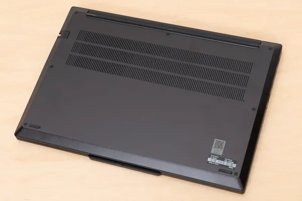 ThinkPad E14 Gen 7 ILL(14型 Intel)レビュー｜万能に使えるコスパ良好