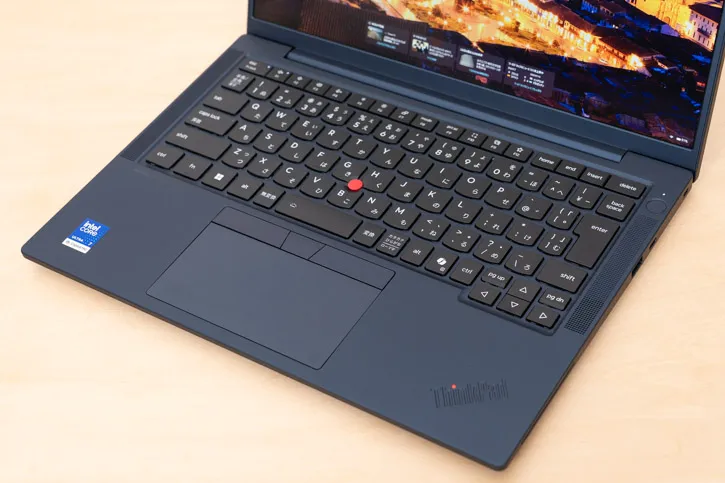 ThinkPad T14s Gen 7 レビュー｜高品質でありながら、X1 Carbonより