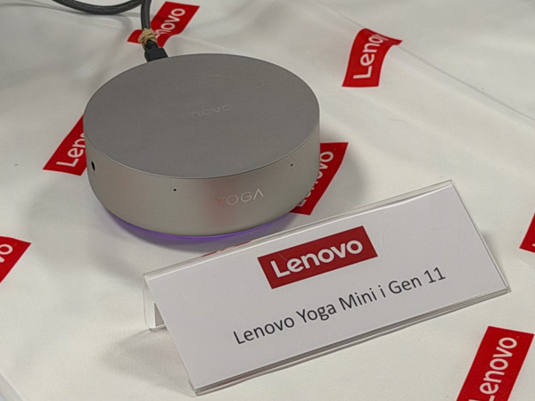Yoga Mini i Gen 11の正面