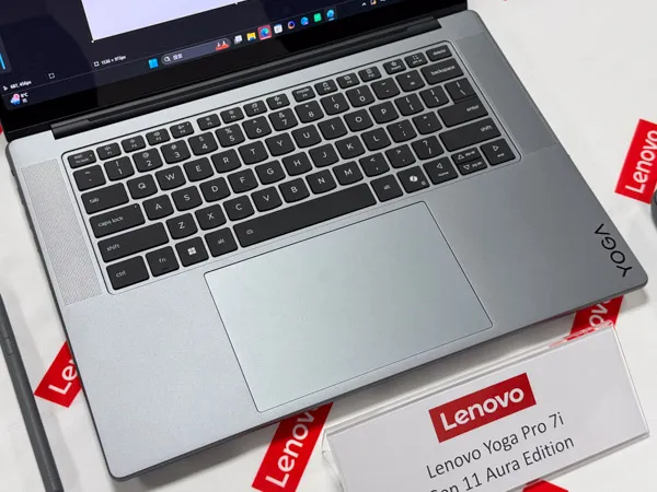 Yoga Pro 7i Gen 11 Aura Editionのペン