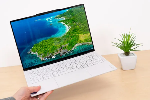 手で持っているところ