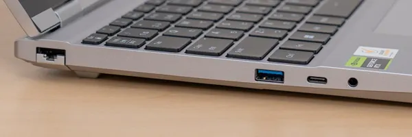 DAIV S5-A7G60SR-Aの側面の写真その2