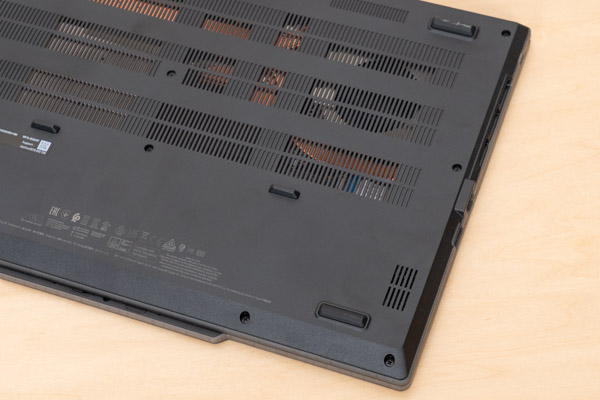 Cyborg A15 AI B2HWのスピーカー写真