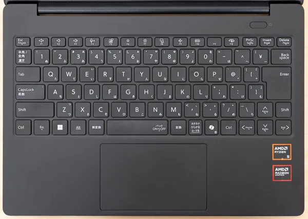 LAVIE Direct N14 Slimのキーボード写真