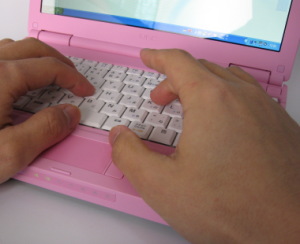 誤動作の少ないタッチパッド