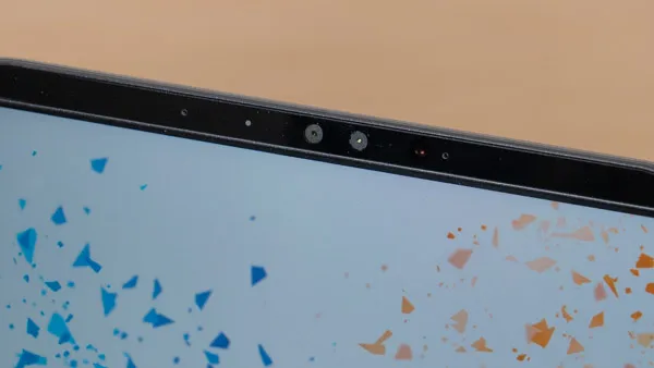 iiyama PC SENSE-14FHX31-UX7-URSXのWebカメラの写真