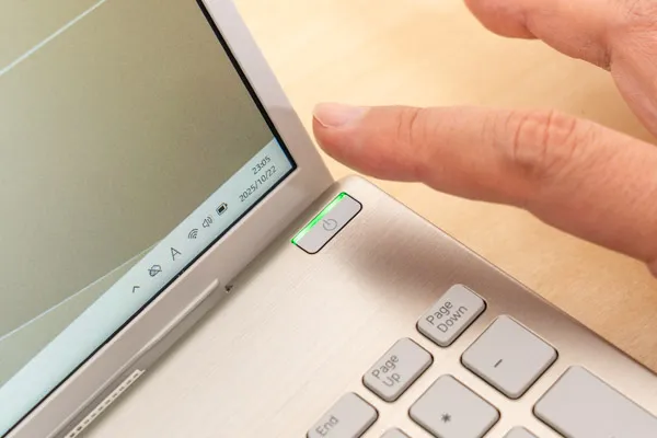 Dell 15の底面写真