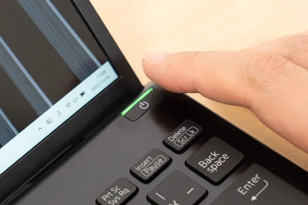 Dell 15の底面写真